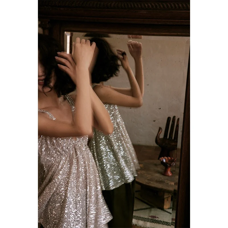 Rosebanks "Par Queen" Glitter V-ne Top Faionable Year-end Event Wear Single Piece Pure Color Commute Sle Nylon Fiber
Rosebanks "Par Queen" Glitter V-ne Top Faionable Year-end Event Wear Single Piece Pure Color Commute Sle Nylon Fiber