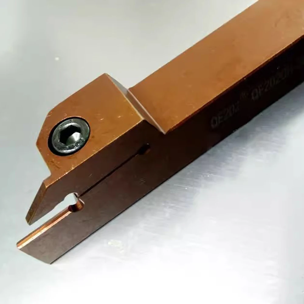 CNC Milling Machine Spindle QE2020R-6022 QE2525R-6025 QE3232R 6mm Grooving Tool Holder Not Including Knife ZRKD06 Lathe Cutter
CNC Milling Machine Spindle QE2020R-6022 QE2525R-6025 QE3232R 6mm Grooving Tool Holder Not Including Knife ZRKD06 Lathe Cutter