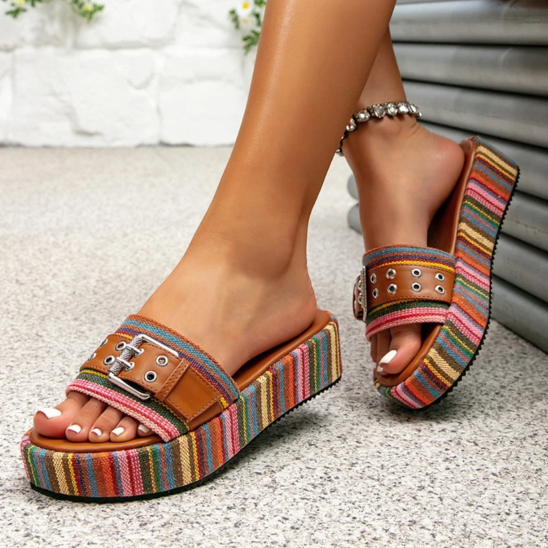 Уникальные сандалии на плоской подошве в радужную полоску, женские винтажные дизайнерские туфли с металлической пряжкой на ремне, украшенные в богемном стиле, тапочки на платформе
Уникальные сандалии на плоской подошве в радужную полоску, женские винтажные дизайнерские туфли с металлической пряжкой на ремне, украшенные в богемном стиле, тапочки на платформе