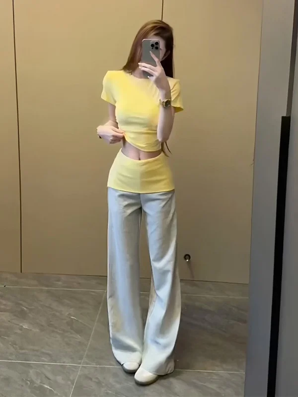 Slim Fit round Neck Short Sleeve Yellow T-Shirt High Waist Wide Leg Pants Two Piece Set Summer Fashion Korean Style Women's O...
Slim Fit round Neck Short Sleeve Yellow T-Shirt High Waist Wide Leg Pants Two Piece Set Summer Fashion Korean Style Women's O...