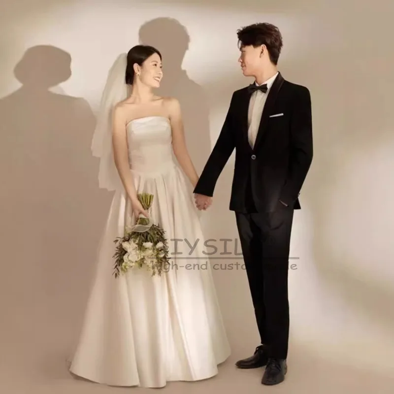 GIYSILE Customized French Light Wedding Dress Bride Simple Tube Top Satin Dress Fashion Simple Sleeveless Little Evening Dress
GIYSILE Customized French Light Wedding Dress Bride Simple Tube Top Satin Dress Fashion Simple Sleeveless Little Evening Dress