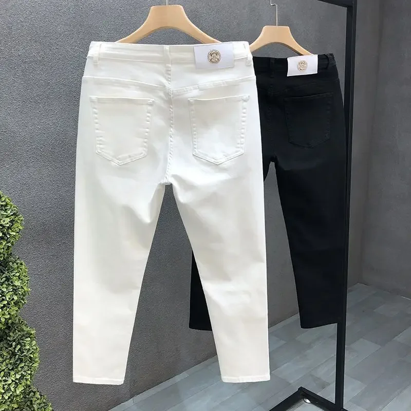 Pop High-Quality Korean Street Men's Slim Jeans For Spring And Autumn With Denim Fabric And Casual Solid White Black Punk Tr
Pop High-Quality Korean Street Men's Slim Jeans For Spring And Autumn With Denim Fabric And Casual Solid White Black Punk Tr