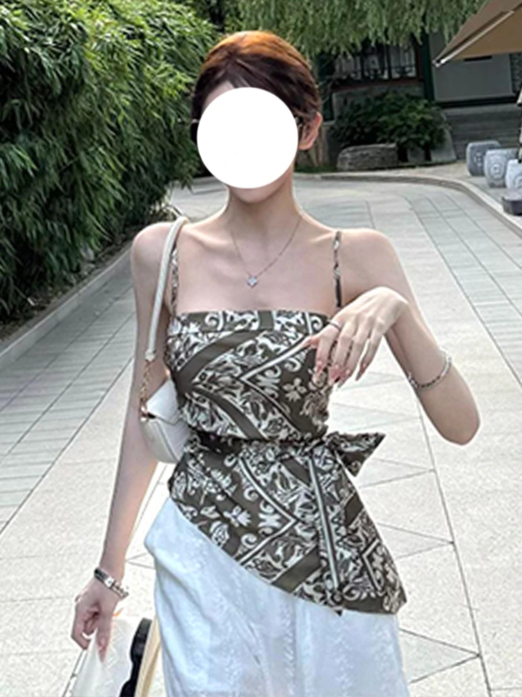 Женский укороченный топ с французским принтом, лето 2025, новый жилет с завязками на талии, уличная одежда, трендовая повседневная мода Old Money
Женский укороченный топ с французским принтом, лето 2025, новый жилет с завязками на талии, уличная одежда, трендовая повседневная мода Old Money