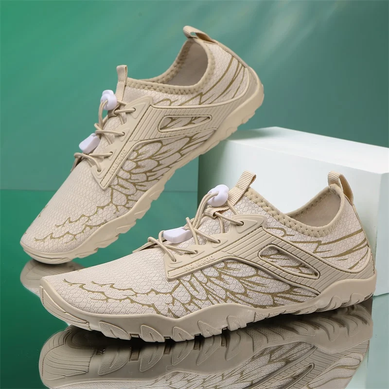 Quick-Drying Breathable Wading Shoes Upper Repels Water Dries Rapidly after Getting Wet
Quick-Drying Breathable Wading Shoes Upper Repels Water Dries Rapidly after Getting Wet