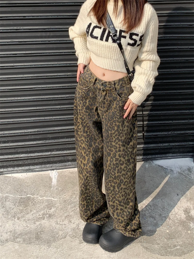 Early Spring New Leopard Print Denim Pants Women's Retro Design Loose Straight Leg Casual Wide Leg Long Trousers
Early Spring New Leopard Print Denim Pants Women's Retro Design Loose Straight Leg Casual Wide Leg Long Trousers