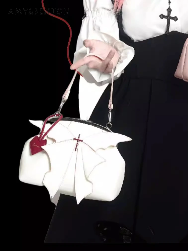 Сумка через плечо в стиле Лолита Sweet Girl, японская субкультура, готика, темная, с вышивкой крестом и крыльями, в стиле панк
Сумка через плечо в стиле Лолита Sweet Girl, японская субкультура, готика, темная, с вышивкой крестом и крыльями, в стиле панк