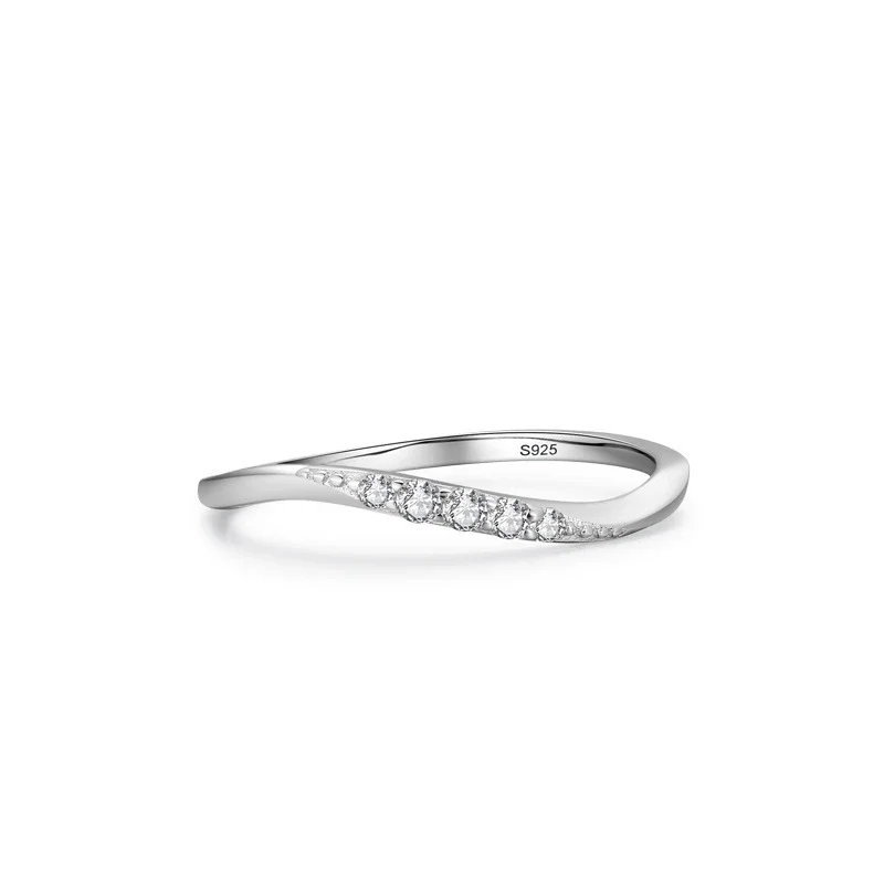 Fashionable and Versatile High-end 925 Silver Minimalist Instagram Style Micro Inlaid Diamond Ring, Creating A Classic for Women
Fashionable and Versatile High-end 925 Silver Minimalist Instagram Style Micro Inlaid Diamond Ring, Creating A Classic for Women