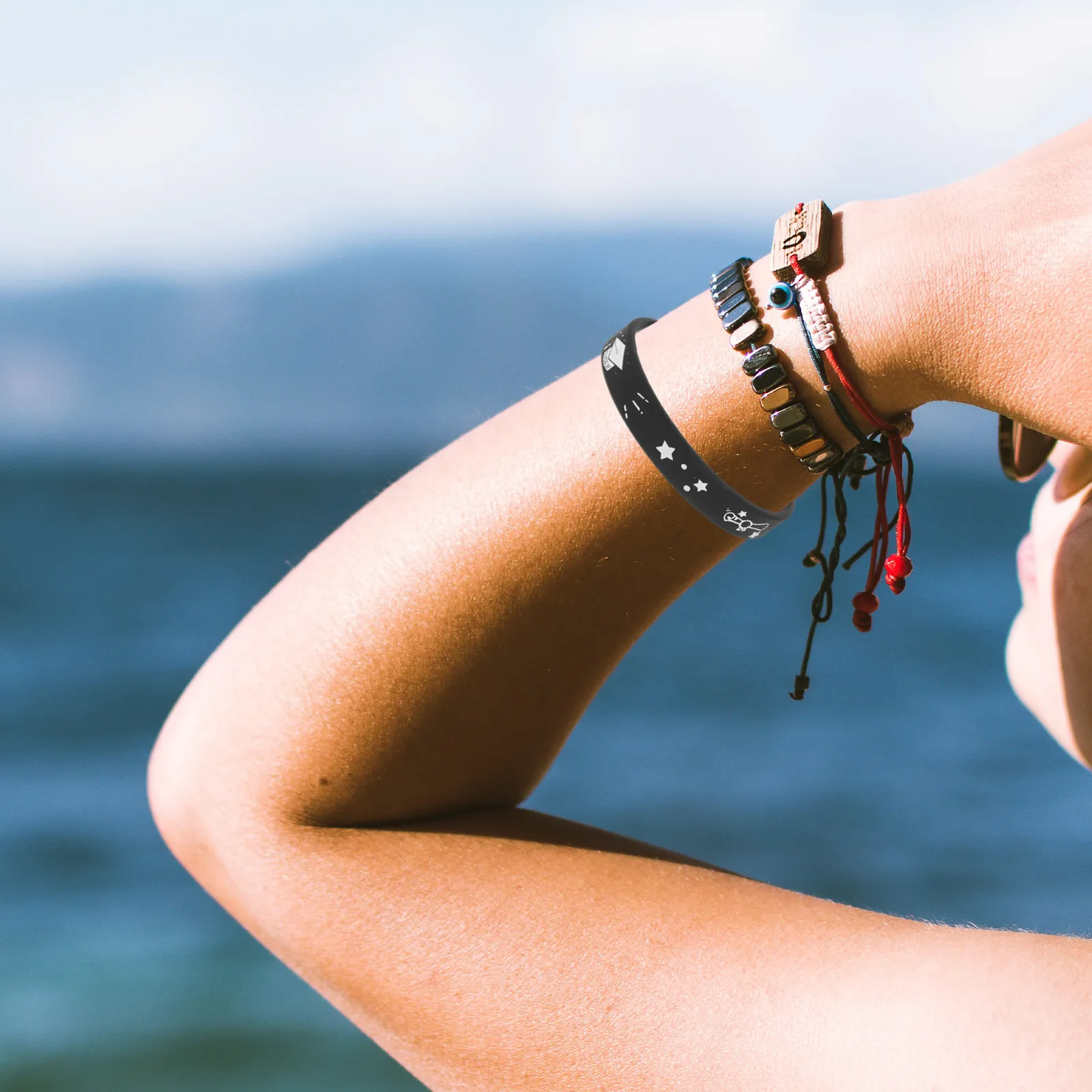 50Pcs Graduation Bracelets Class of 2024 Silicone Wristbands for Senior Send Off Party Favor Commemorative Keepsake Graduation
50Pcs Graduation Bracelets Class of 2024 Silicone Wristbands for Senior Send Off Party Favor Commemorative Keepsake Graduation