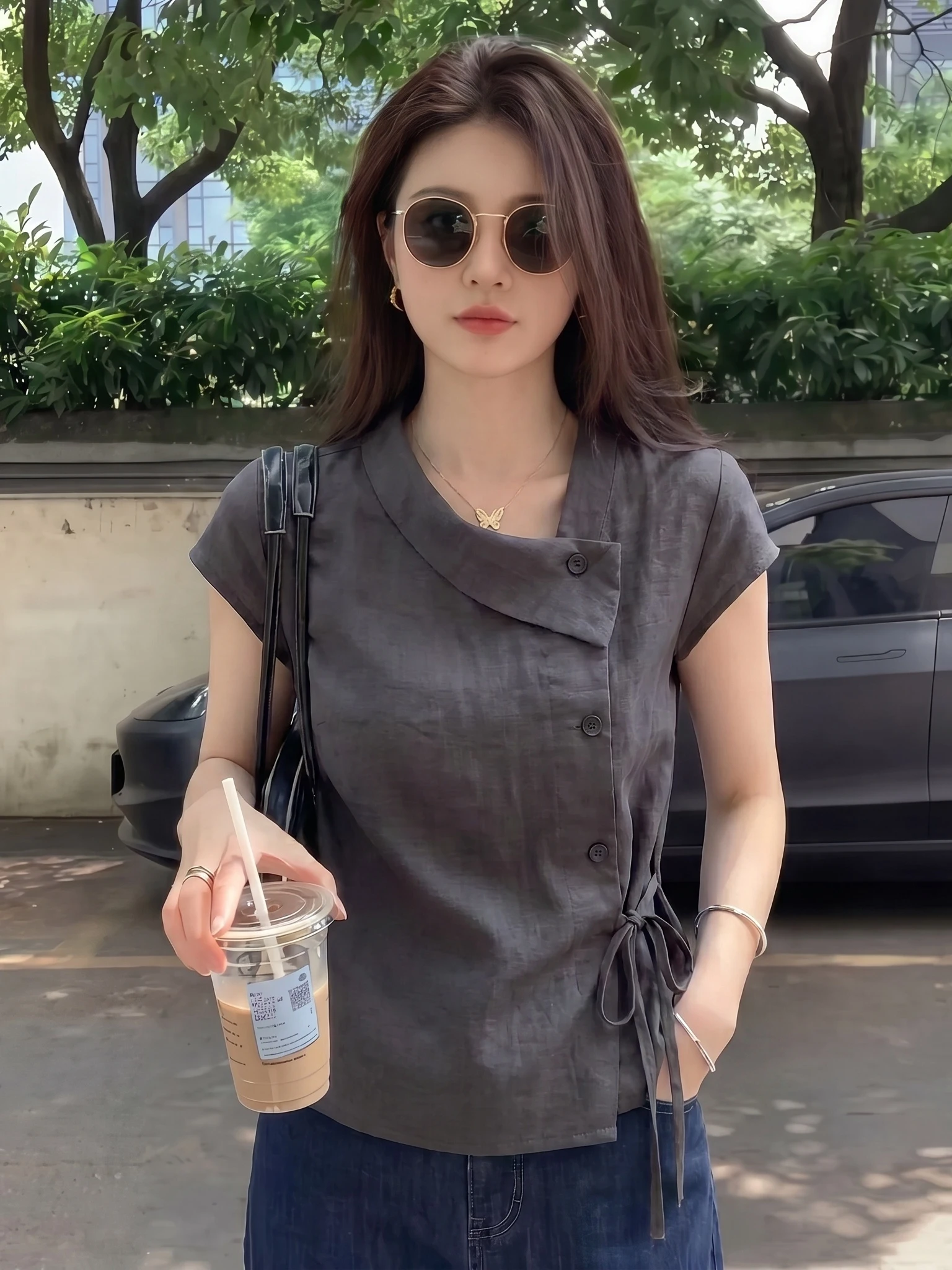 Elegant Grey Short Sleeve Women's Shirt Loose Fit Korean Style Commute Fashion plus Size Waist-Cinching Top for Summer 2026
Elegant Grey Short Sleeve Women's Shirt Loose Fit Korean Style Commute Fashion plus Size Waist-Cinching Top for Summer 2026