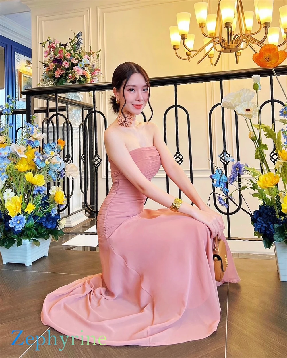 Customized Simple Pink Chiffon Evening Dress Classic Strapless Sleeveless Homecoming Dresses Fashion Special Occasion Gowns
Customized Simple Pink Chiffon Evening Dress Classic Strapless Sleeveless Homecoming Dresses Fashion Special Occasion Gowns