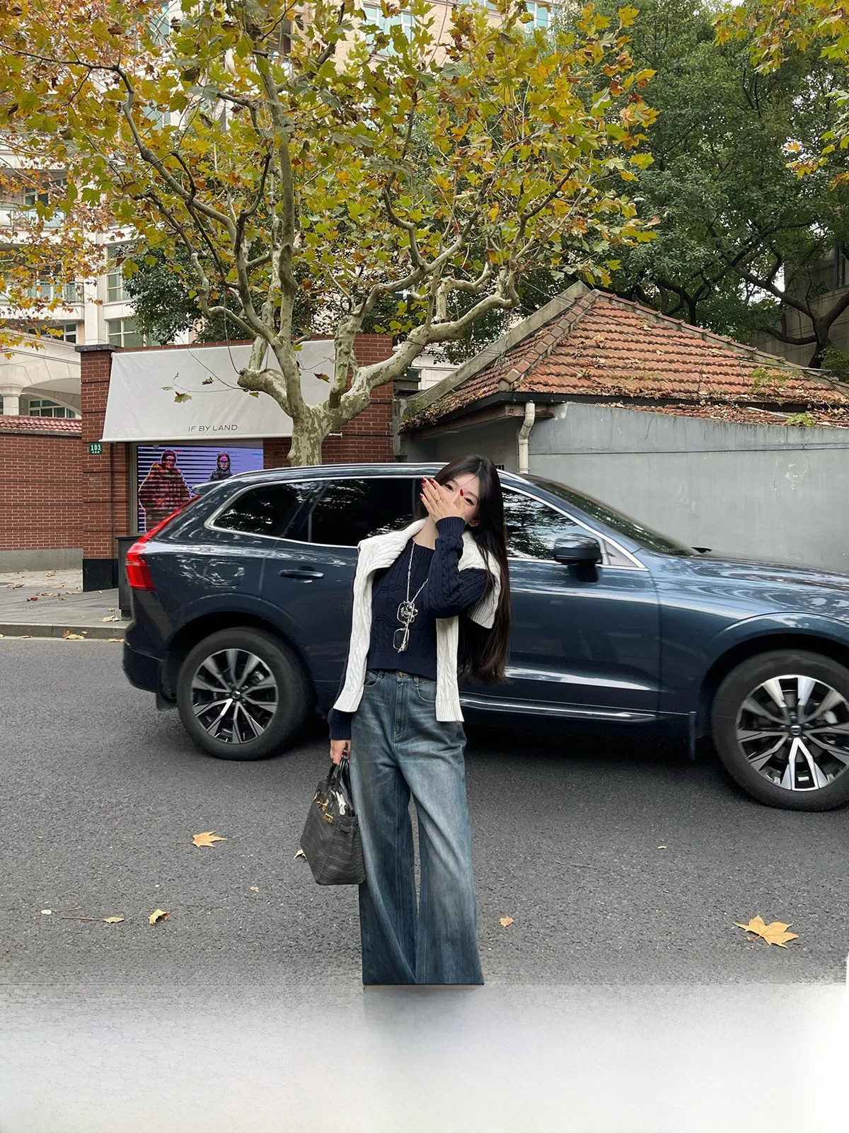 Модные женские джинсы из чистого хлопка с высокой талией, широкие брюки, джинсовые брюки с завышенной талией, универсальные повседневные длинные брюки
Модные женские джинсы из чистого хлопка с высокой талией, широкие брюки, джинсовые брюки с завышенной талией, универсальные повседневные длинные брюки