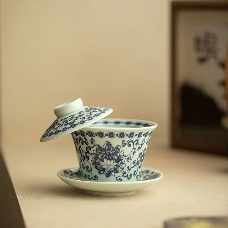 Antique Green Glaze Entangled Lotus Cover Bowl Sancai Tea Bowl Hover Tea Bowl Household Ceramic Kung Fu TeaSet Craft Ornaments
Antique Green Glaze Entangled Lotus Cover Bowl Sancai Tea Bowl Hover Tea Bowl Household Ceramic Kung Fu TeaSet Craft Ornaments