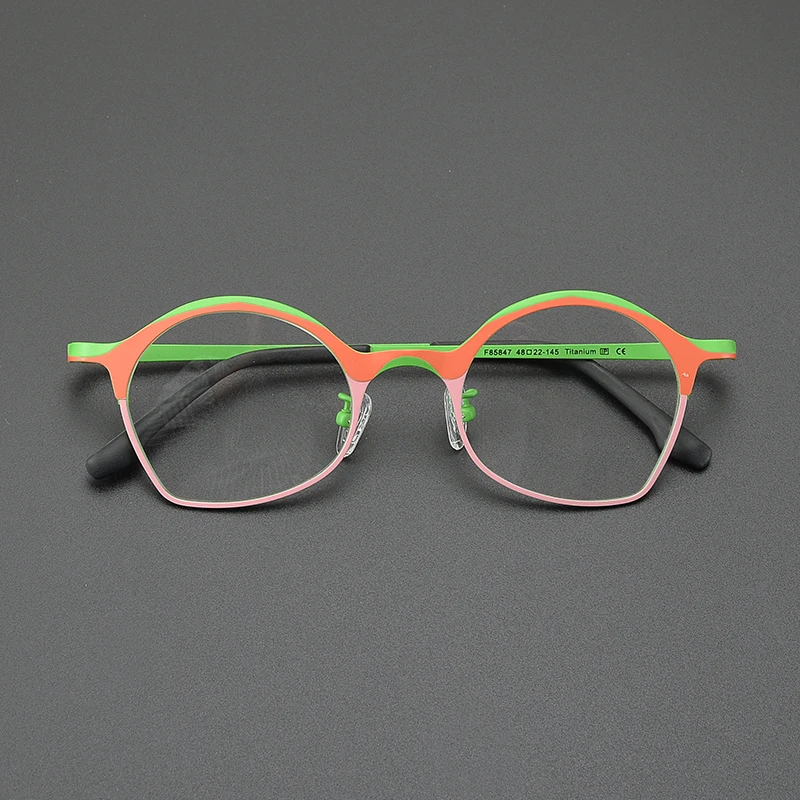 Ultralight titanium retro fashion patchwork colored glasses frame artistic niche cat eyes irregular anti-blue light optical glas
Ultralight titanium retro fashion patchwork colored glasses frame artistic niche cat eyes irregular anti-blue light optical glas