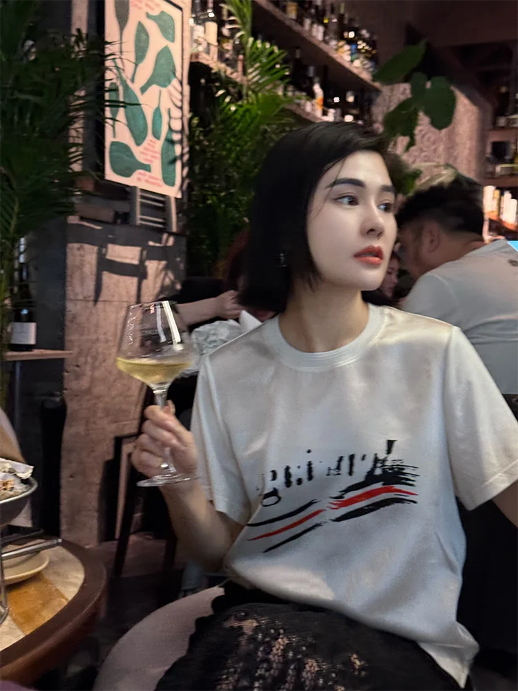 Silky Cool Printed Double Color Women's T-irt round Ne ort Sve Casual Faion by Yuan ling Paris Academy of Fine Arts
Silky Cool Printed Double Color Women's T-irt round Ne ort Sve Casual Faion by Yuan ling Paris Academy of Fine Arts