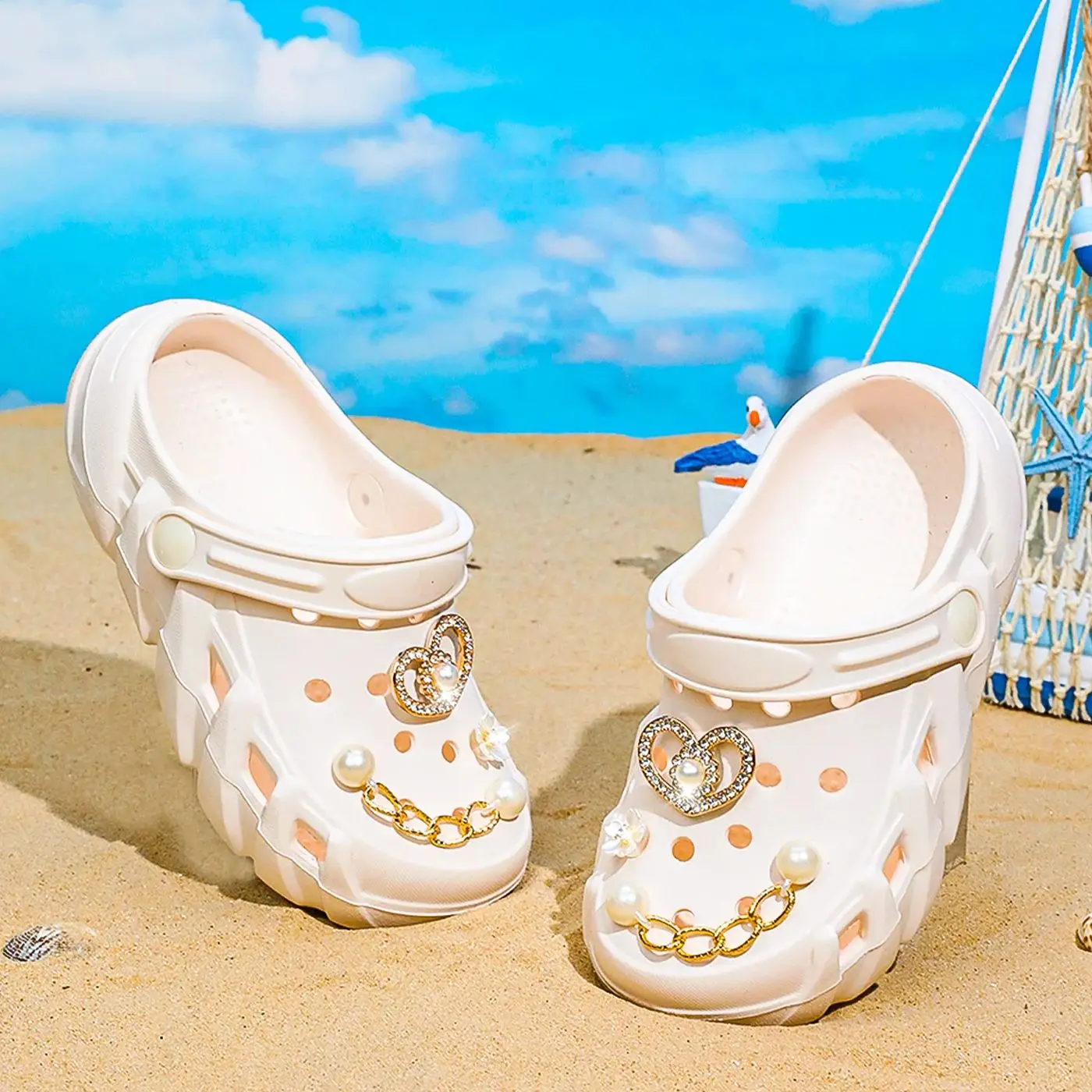 One-step garden shoes, can be worn in all seasons, shiny thick-soled EVA versatile hole shoes, suitable for the beach 2501
One-step garden shoes, can be worn in all seasons, shiny thick-soled EVA versatile hole shoes, suitable for the beach 2501