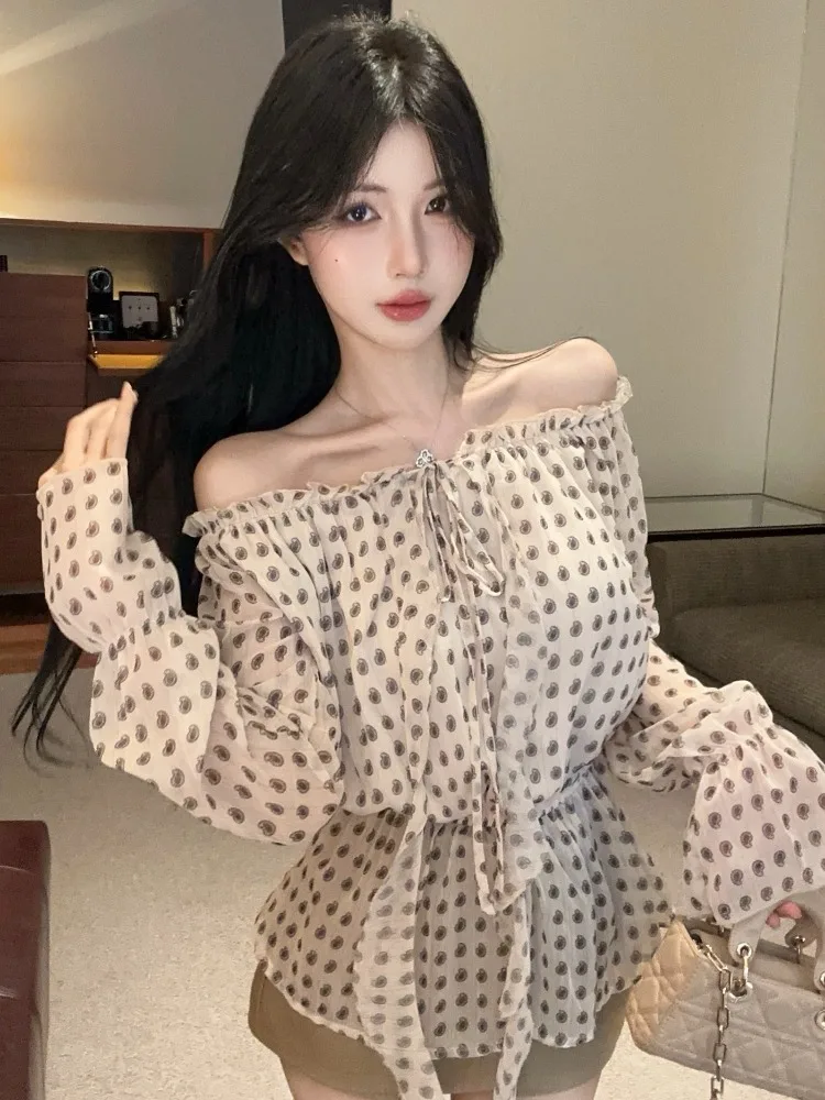 Sweet Gentle Wind One Shoulder Bubble Sleeve Shirt Women Spring Summer New Draw Pleat Belt Long Sleeve Chiffon Top Citywalk
Sweet Gentle Wind One Shoulder Bubble Sleeve Shirt Women Spring Summer New Draw Pleat Belt Long Sleeve Chiffon Top Citywalk