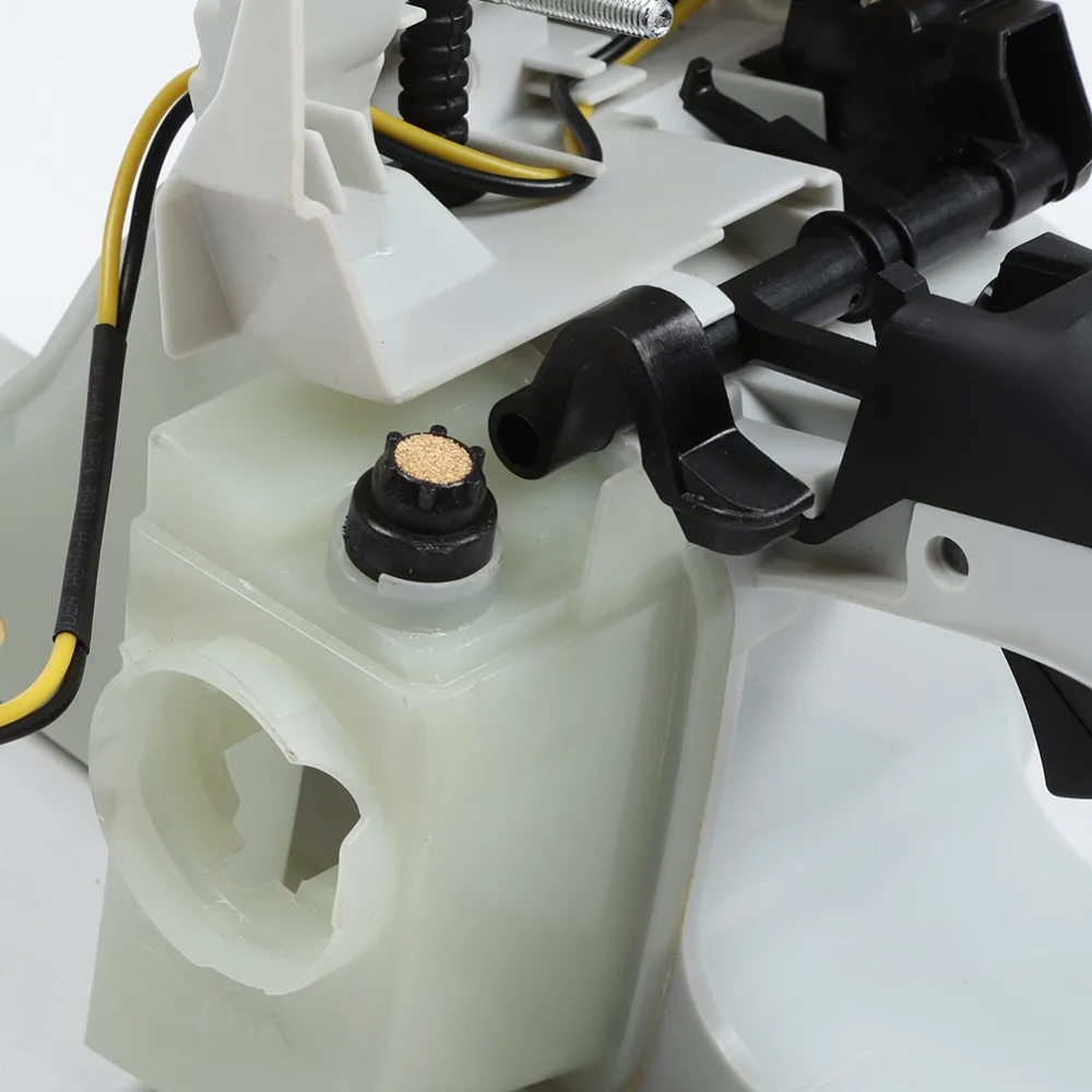 Plastic Fuel Gas Tank Easy installation Compact Rear Handle Assembly Housing Body White Chainsaw Accessories for MS440 044.
Plastic Fuel Gas Tank Easy installation Compact Rear Handle Assembly Housing Body White Chainsaw Accessories for MS440 044.