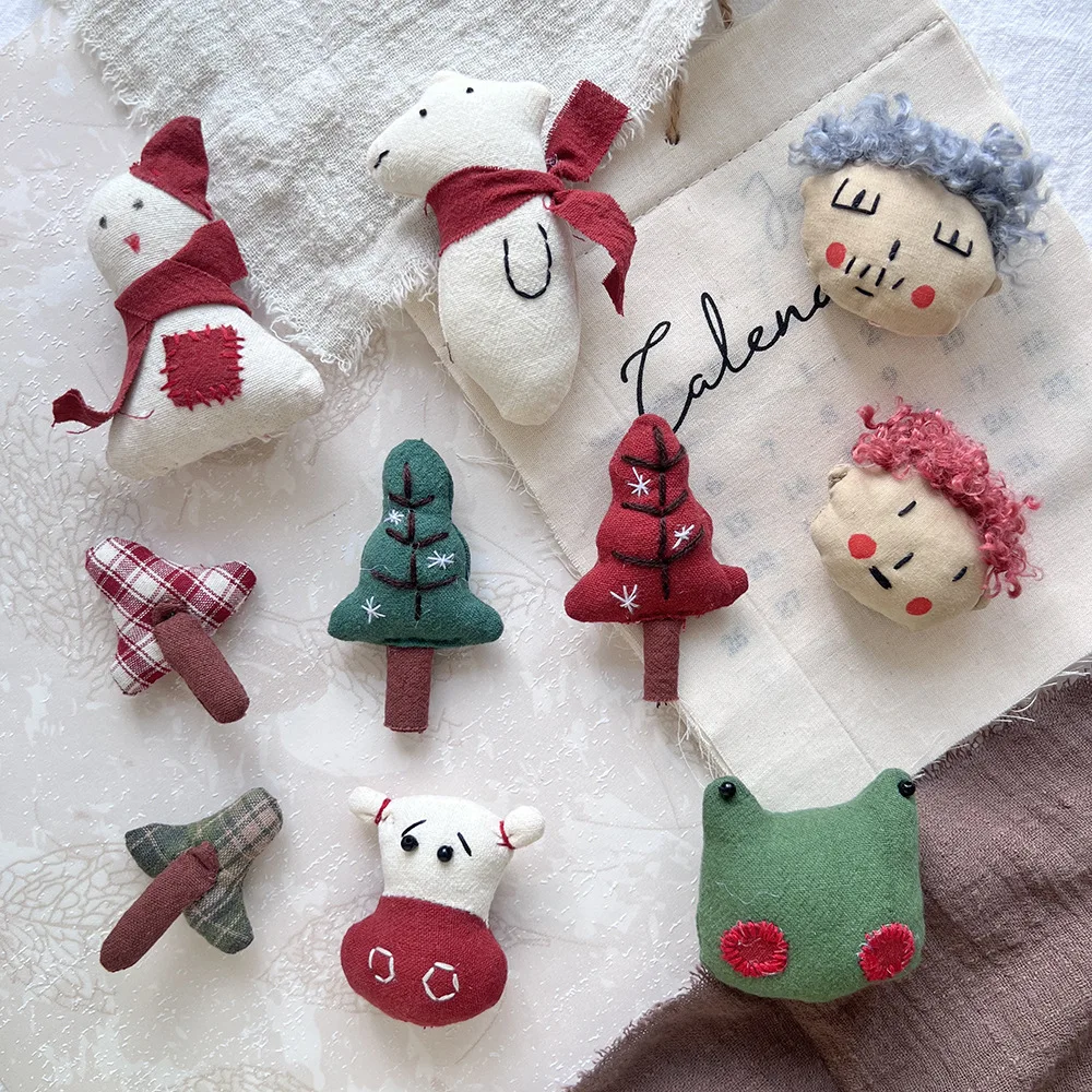 Christmas Snowman Brooch 1PCS for Women Cute Cartoon Cotton Filled Christmas Tree Hair Clip DIY Accessory Decor Durable Kit
Christmas Snowman Brooch 1PCS for Women Cute Cartoon Cotton Filled Christmas Tree Hair Clip DIY Accessory Decor Durable Kit