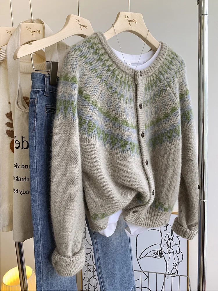 Sweaters Women Round Neck Print Single Breasted Cardigan Knitted Loose Casual Coats Jumpers Splice Thick Coat Autumn Winter
Sweaters Women Round Neck Print Single Breasted Cardigan Knitted Loose Casual Coats Jumpers Splice Thick Coat Autumn Winter