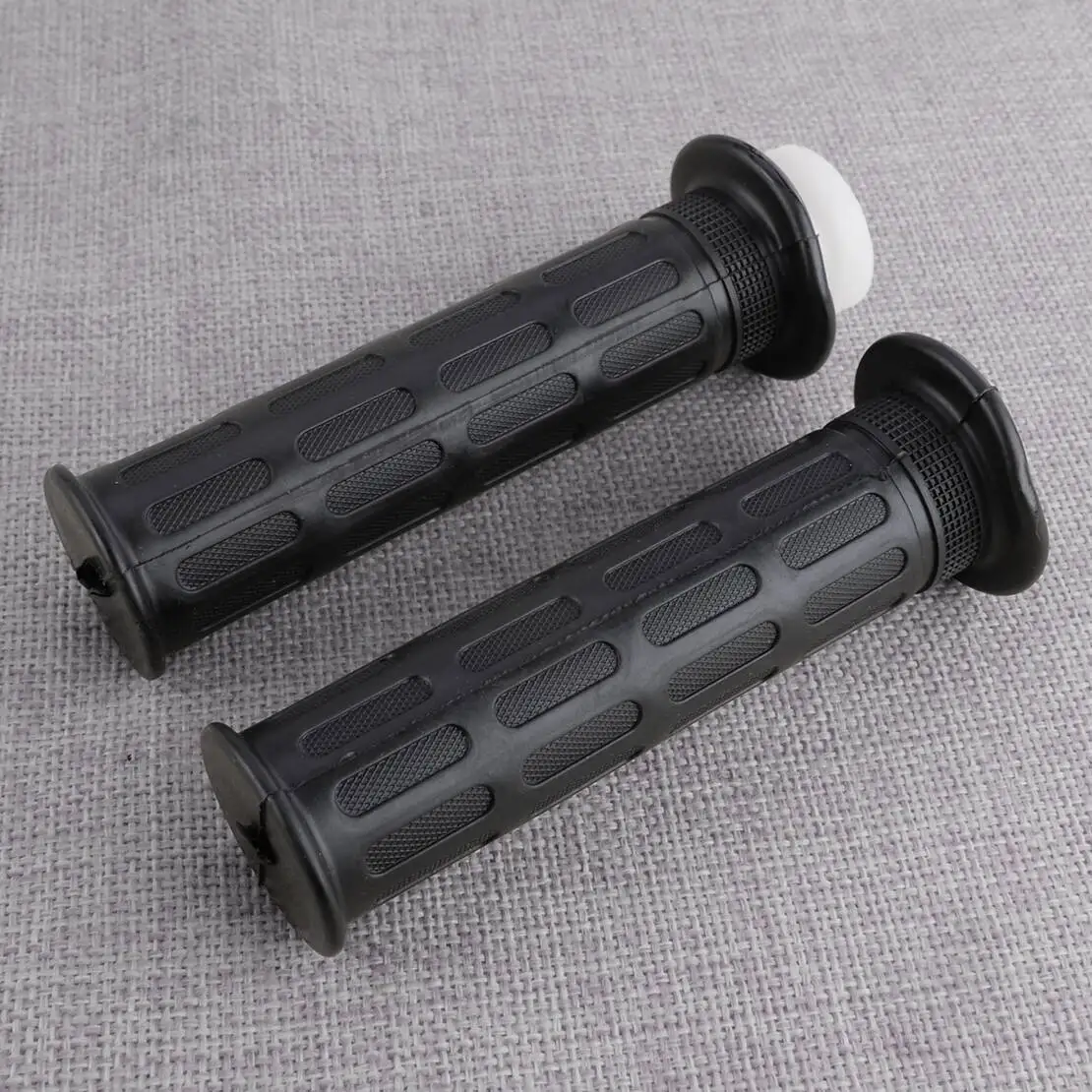 1 Pair Black 22mm 7/8" Handlebar Grip With Throttle Tube Fit For Honda CG125
1 Pair Black 22mm 7/8" Handlebar Grip With Throttle Tube Fit For Honda CG125