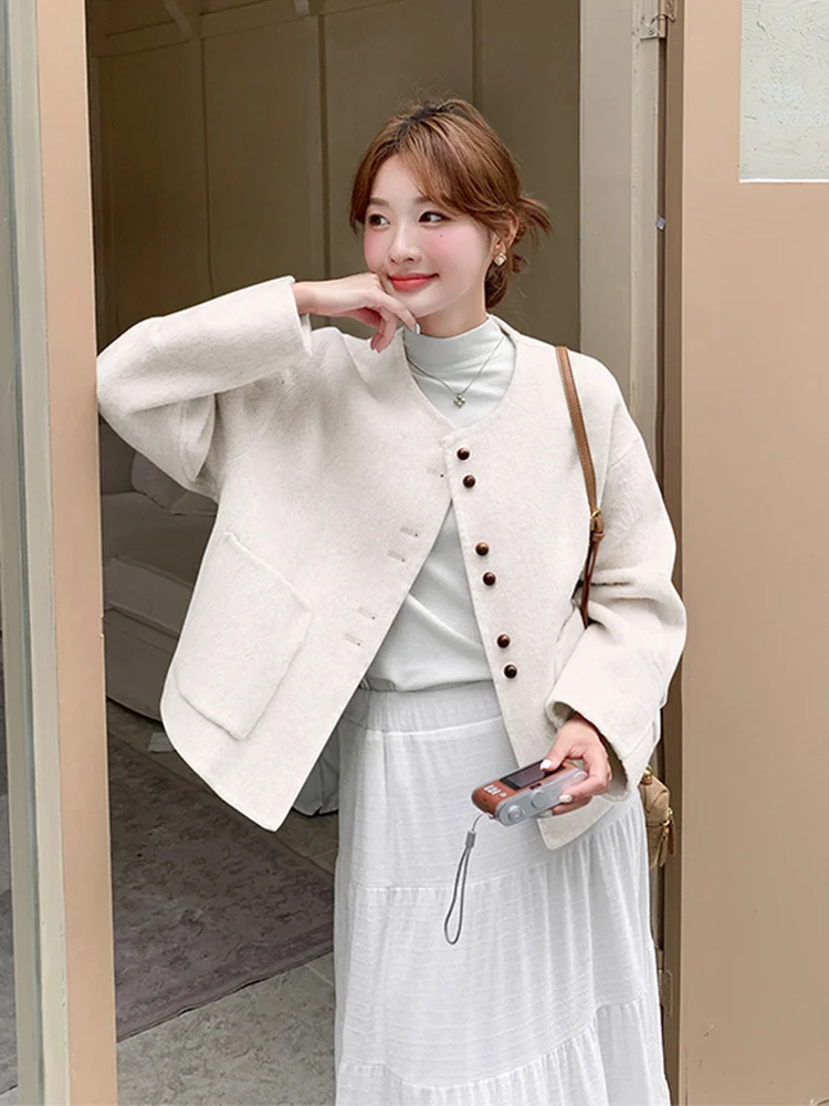Double-Sided Woolen Coat ort Women's Sle Beige Fall Winter New 2025 Korean Version Thiened Long Sve round Ne
Double-Sided Woolen Coat ort Women's Sle Beige Fall Winter New 2025 Korean Version Thiened Long Sve round Ne