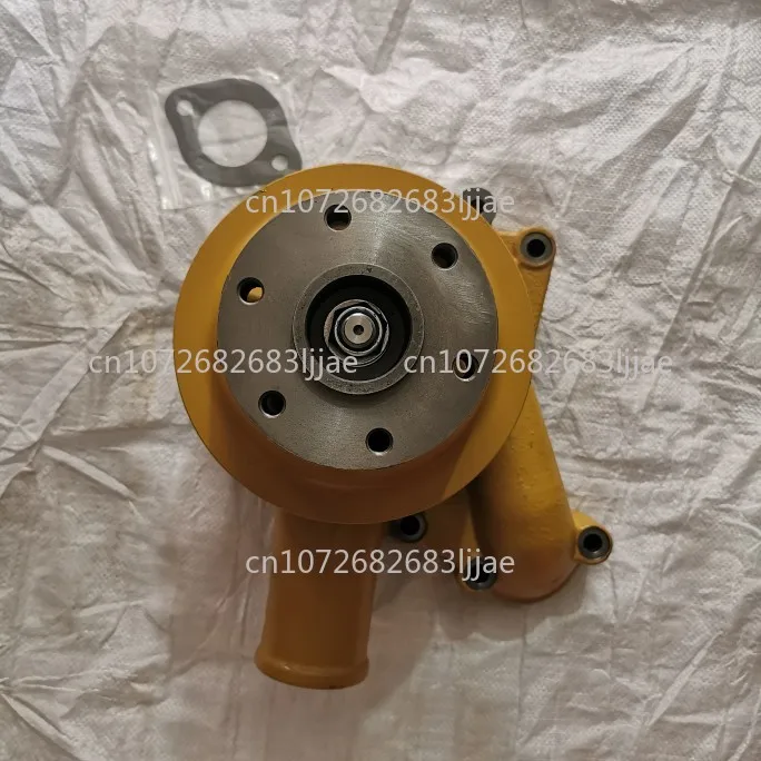 Bulldozer excavator accessories D41-5/PC200-1/2 6D105 special water pump does not include freight
Bulldozer excavator accessories D41-5/PC200-1/2 6D105 special water pump does not include freight