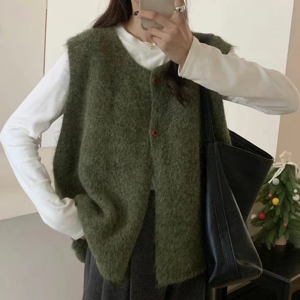 Loose Sweater Vest for Women Spring Autumn New Two-button Sleeveless Knitted Tank Top Korean Simple Versatile Soft Lazy Style
Loose Sweater Vest for Women Spring Autumn New Two-button Sleeveless Knitted Tank Top Korean Simple Versatile Soft Lazy Style