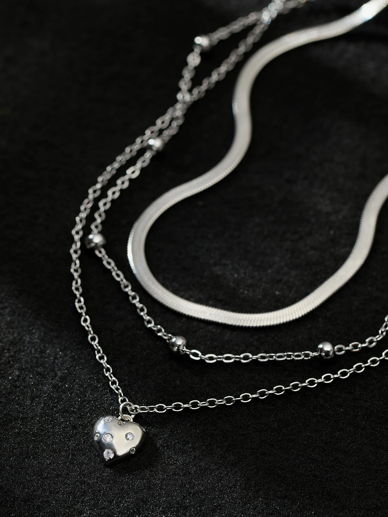 Trendy 2-Tone Women's Necklace Blade Chain Heart Pendant Versatile Daily Wear Multiple Chains Style for Parties Vacations Gifts
Trendy 2-Tone Women's Necklace Blade Chain Heart Pendant Versatile Daily Wear Multiple Chains Style for Parties Vacations Gifts