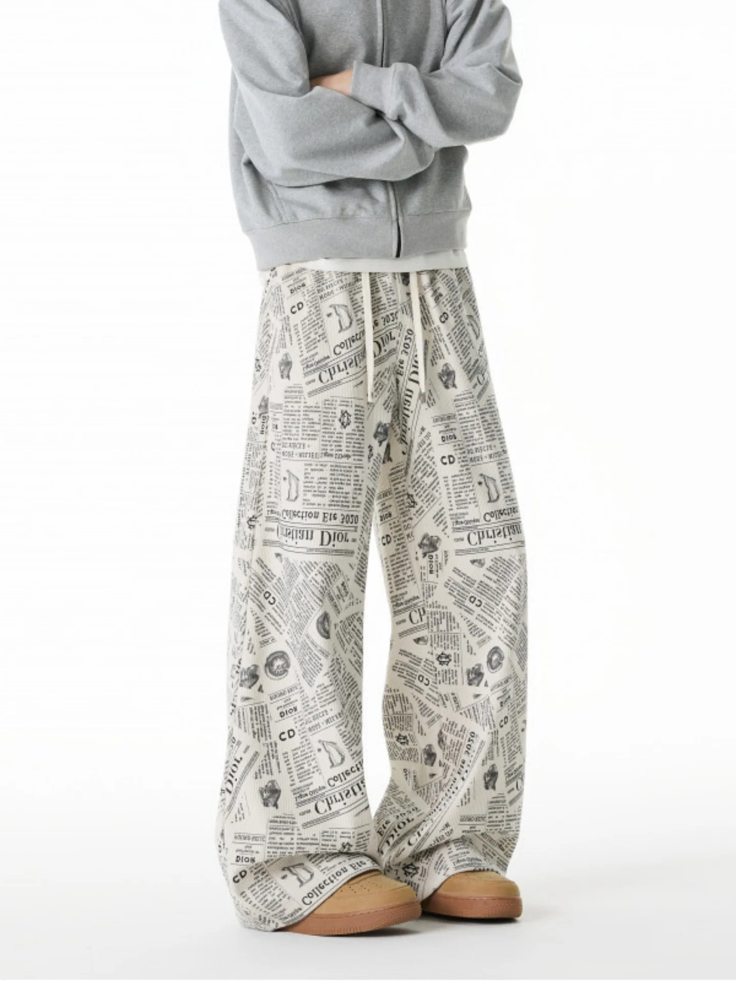 American Retro Sle Men's Loose Wide Leg Corduroy Pants Newspaper Print Casual Straight Leg Trousers Comfortable Loose Fit
American Retro Sle Men's Loose Wide Leg Corduroy Pants Newspaper Print Casual Straight Leg Trousers Comfortable Loose Fit