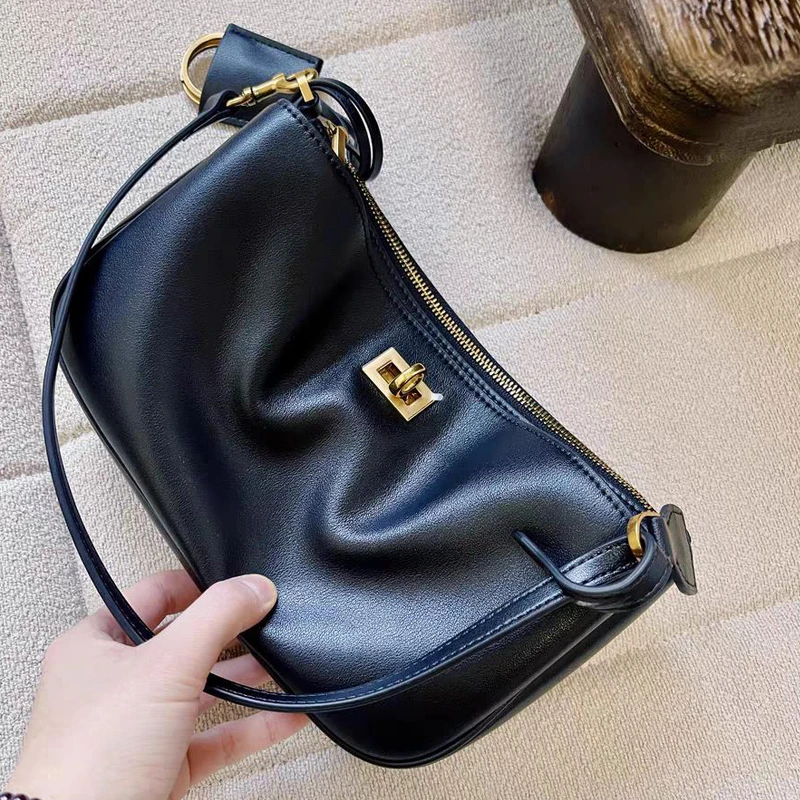 Split Leather Black Handbags Women Fashion Gold Buckle Underarm Bags 2025 Spring New Luxury Brand Rodeo Women Shoulder Bags
Split Leather Black Handbags Women Fashion Gold Buckle Underarm Bags 2025 Spring New Luxury Brand Rodeo Women Shoulder Bags
