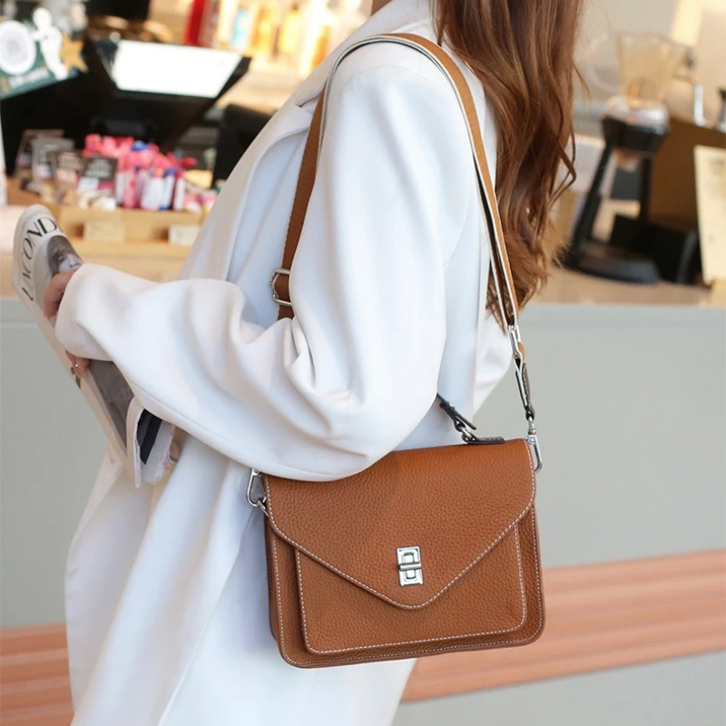 Женская сумка через плечо из натуральной коровьей кожи, женская большая вместительная повседневная сумка через плечо, женская модная сумка из воловьей кожи
Женская сумка через плечо из натуральной коровьей кожи, женская большая вместительная повседневная сумка через плечо, женская модная сумка из воловьей кожи