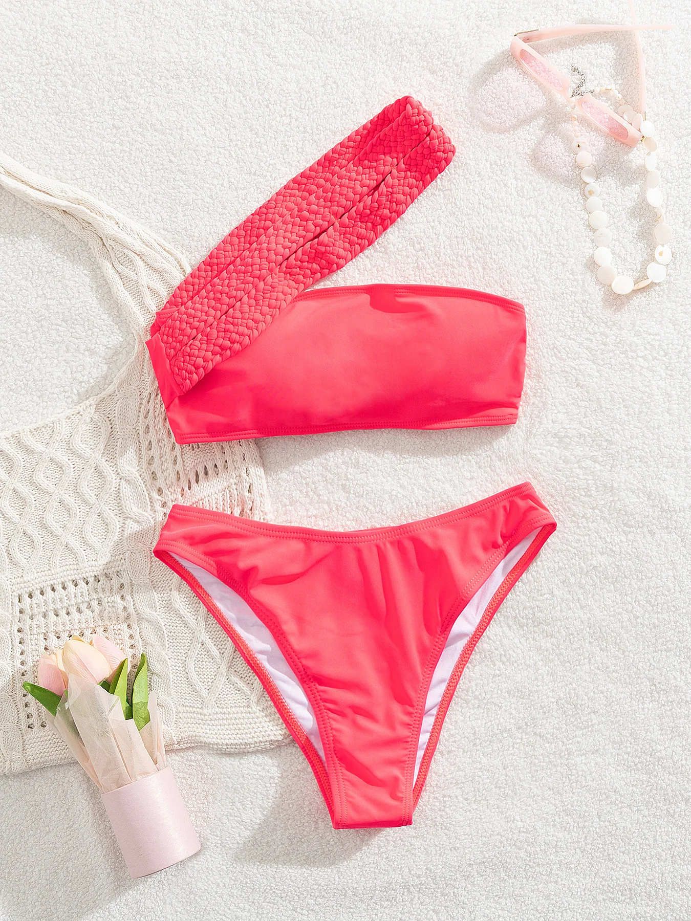 Sexy One Shoulder Braide Bikini Women Swimsuit Fashion Low Waist Biquini Lady Swimwear Bathing Suit Female Vacation Beachwear
Sexy One Shoulder Braide Bikini Women Swimsuit Fashion Low Waist Biquini Lady Swimwear Bathing Suit Female Vacation Beachwear