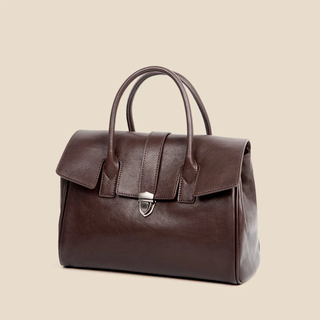2026 First-layer Cowhide Handbag Casual Versatile Briefcase Large Capacity Shoulder Messenger Commuter Tote Women's Bag luxury
2026 First-layer Cowhide Handbag Casual Versatile Briefcase Large Capacity Shoulder Messenger Commuter Tote Women's Bag luxury