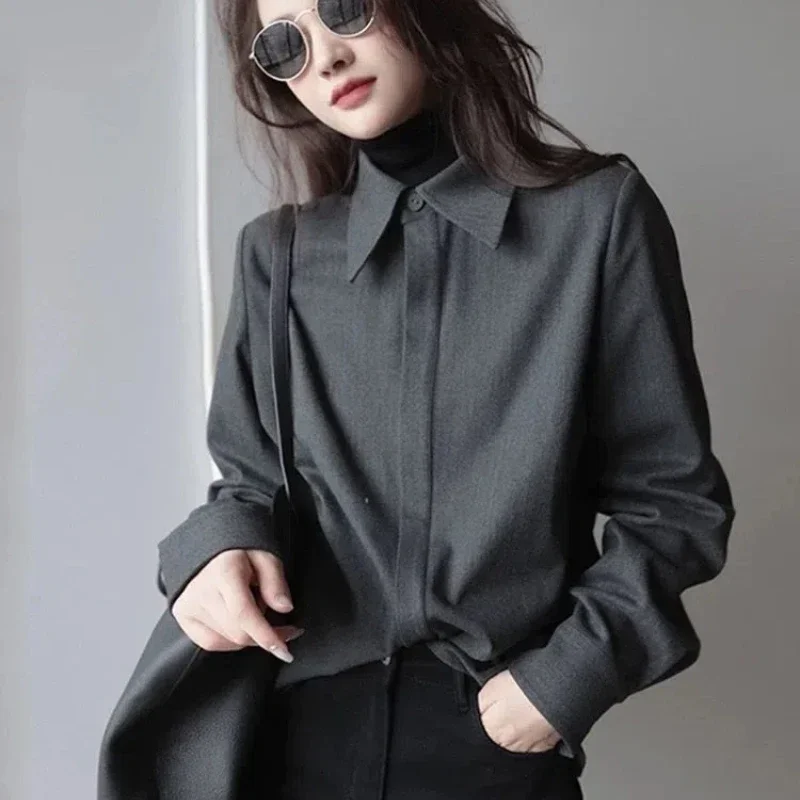 Women's Gray Shirt with Retro Design High-end and Unique Top POLO Collar Long Sleeved Shirt ZT81
Women's Gray Shirt with Retro Design High-end and Unique Top POLO Collar Long Sleeved Shirt ZT81