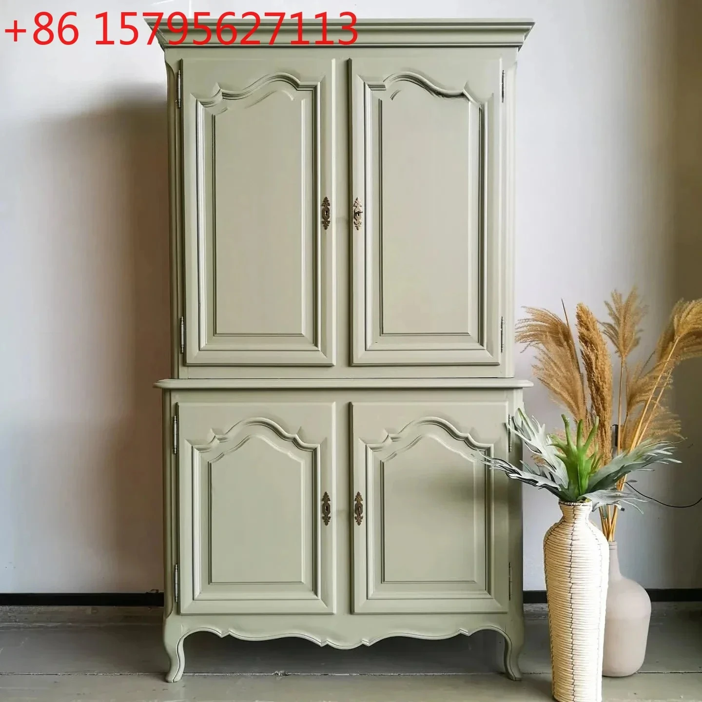 French Solid Wood Carving Retro Wine Cabinet American Antique Dining Side Storage Cabinet High-end Furniture Customization
French Solid Wood Carving Retro Wine Cabinet American Antique Dining Side Storage Cabinet High-end Furniture Customization