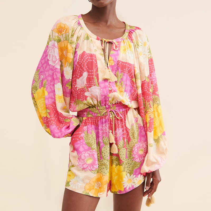 Fashion O-neck Pullover & Short Pant Set Women's Casual Long Sleeve Hollow 2Pc Outfits Elegant Floral Print Chiffon Loose Suits
Fashion O-neck Pullover & Short Pant Set Women's Casual Long Sleeve Hollow 2Pc Outfits Elegant Floral Print Chiffon Loose Suits