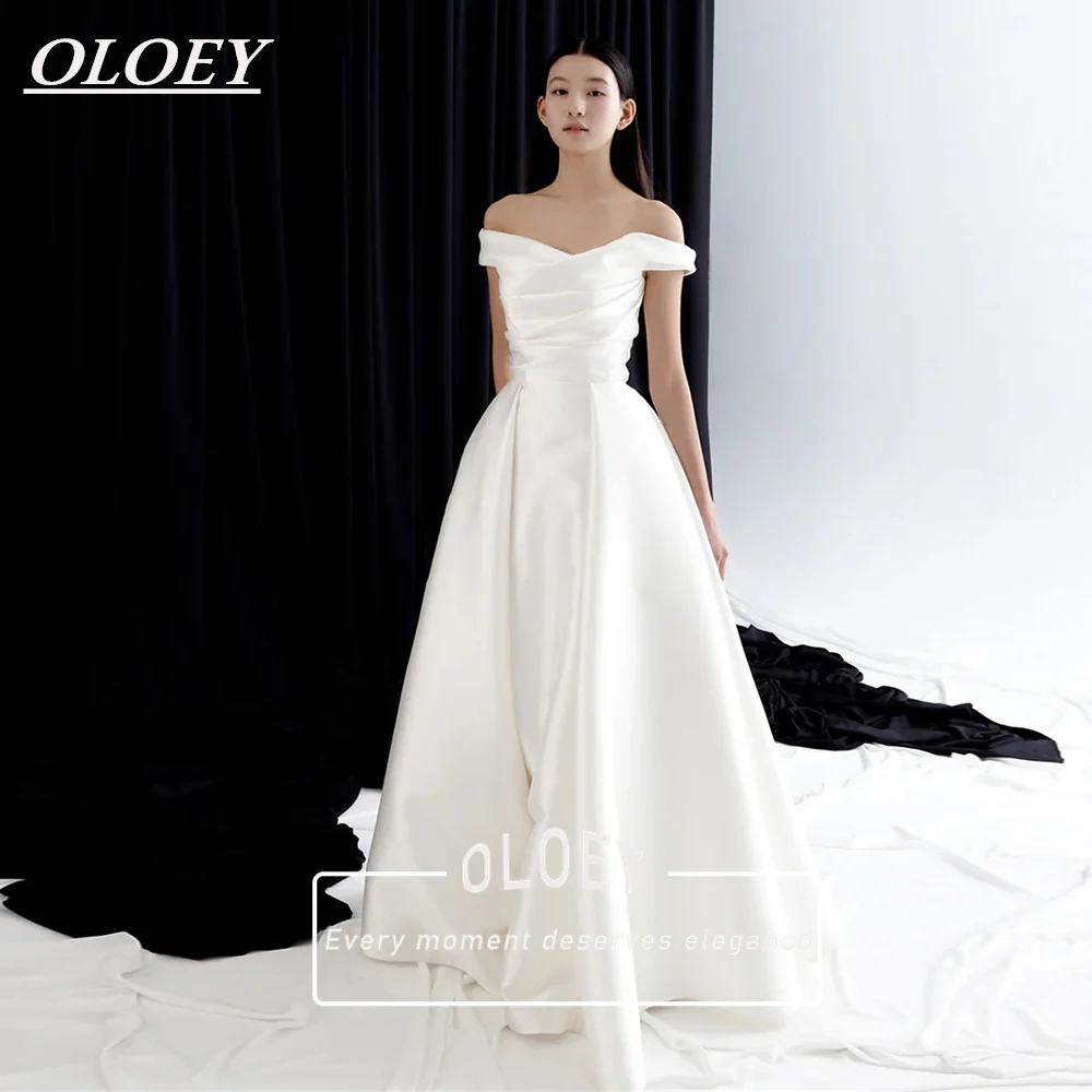 OLOEY Elegant Off The Shoulder A-Line Wedding Dress Korea Photoshoot Pleated Soft Satin Floor Length Bridal Gown Customized
OLOEY Elegant Off The Shoulder A-Line Wedding Dress Korea Photoshoot Pleated Soft Satin Floor Length Bridal Gown Customized