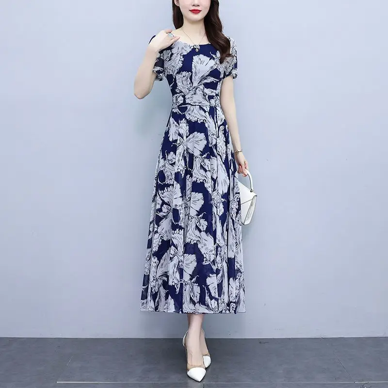 Women's Floral Print Maxi Dress Round Neck Short Sleeve A Line Chiffon Casual Long Dress
Women's Floral Print Maxi Dress Round Neck Short Sleeve A Line Chiffon Casual Long Dress