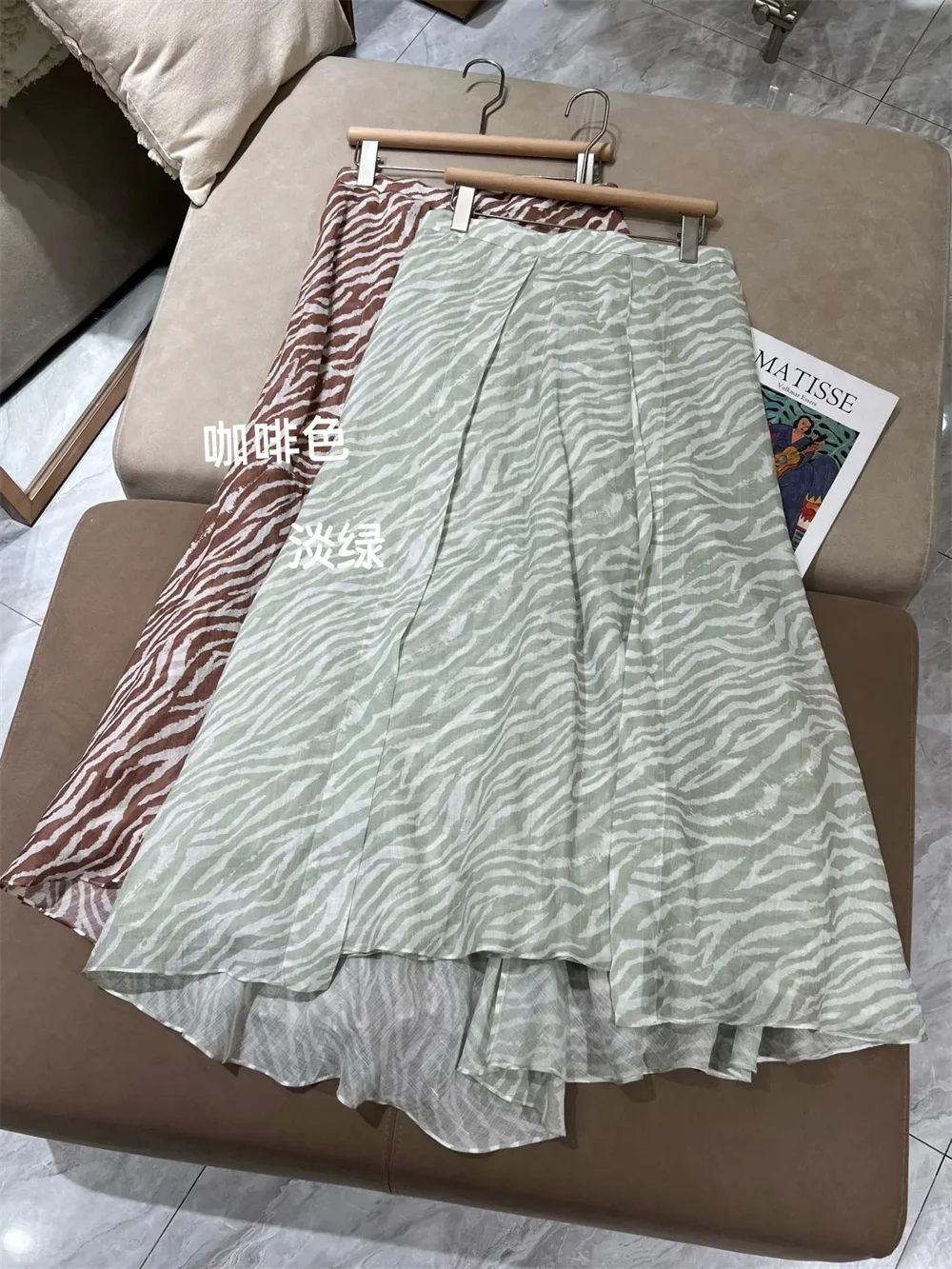 2026 Summer 100 Ramie Skirts Women's Lightweight Printed Skirt
2026 Summer 100 Ramie Skirts Women's Lightweight Printed Skirt