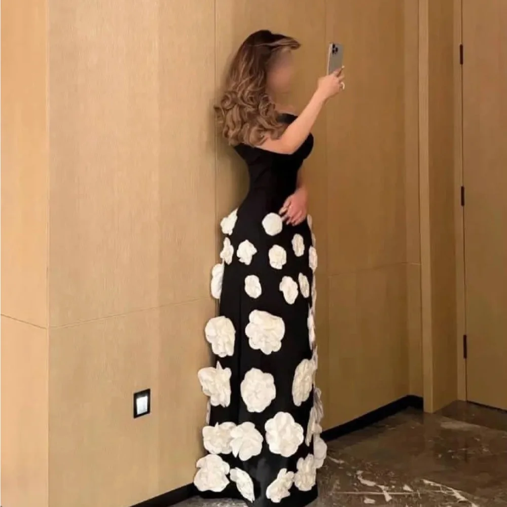 Customized A-Line Prom Dresses Floor-length Straoless Sleeveless Evening Gown Simple Fashion Flowers Backless Party Gown
Customized A-Line Prom Dresses Floor-length Straoless Sleeveless Evening Gown Simple Fashion Flowers Backless Party Gown