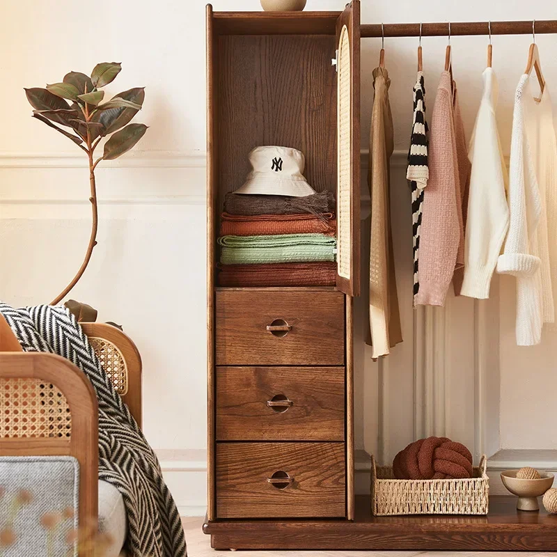 # Винтажная вешалка для одежды из цельного дерева, многофункциональная напольная вешалка для одежды из ротанга для проживания в семье в Юго-Восточной Азии с Drawe
# Винтажная вешалка для одежды из цельного дерева, многофункциональная напольная вешалка для одежды из ротанга для проживания в семье в Юго-Восточной Азии с Drawe