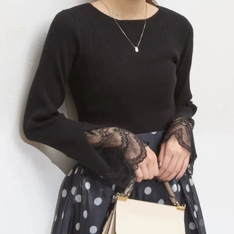 Lace Patchwork Long Sleeve Knit Pullovers Simple V-neck Solid Hollow Out Sweaters Japan Style Sweet Jumpers 2025 Spring Lady Top
Lace Patchwork Long Sleeve Knit Pullovers Simple V-neck Solid Hollow Out Sweaters Japan Style Sweet Jumpers 2025 Spring Lady Top