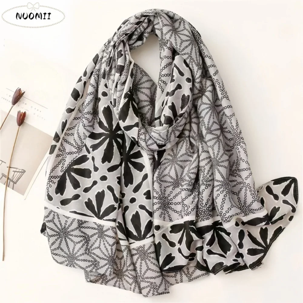 Breathable Spring Silk Scarf Long Sweat-absorption Ethnic Style Yarn Shawl Lightweight Quick-drying Big Pattern Headscarf Gift
Breathable Spring Silk Scarf Long Sweat-absorption Ethnic Style Yarn Shawl Lightweight Quick-drying Big Pattern Headscarf Gift