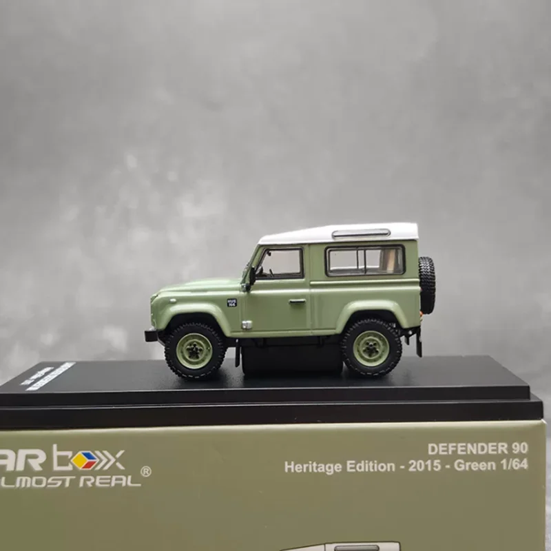ARBox Diecast 1:64 Scale Defender 90 2015 Alloy Car Model Collection Souvenir Holiday Gift Static Display Ornament
ARBox Diecast 1:64 Scale Defender 90 2015 Alloy Car Model Collection Souvenir Holiday Gift Static Display Ornament