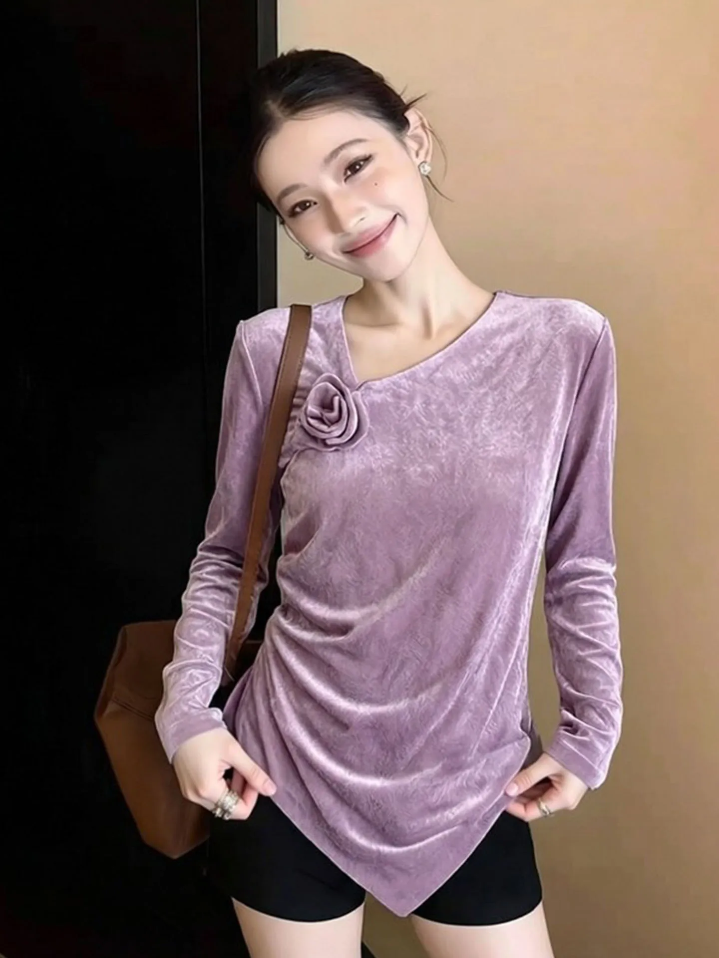 Женская приталенная футболка с длинным рукавом, фиолетовая, повседневная, весна 2026, новинка, с V-образным вырезом, однотонная, стильная, индивидуальный дизайн
Женская приталенная футболка с длинным рукавом, фиолетовая, повседневная, весна 2026, новинка, с V-образным вырезом, однотонная, стильная, индивидуальный дизайн