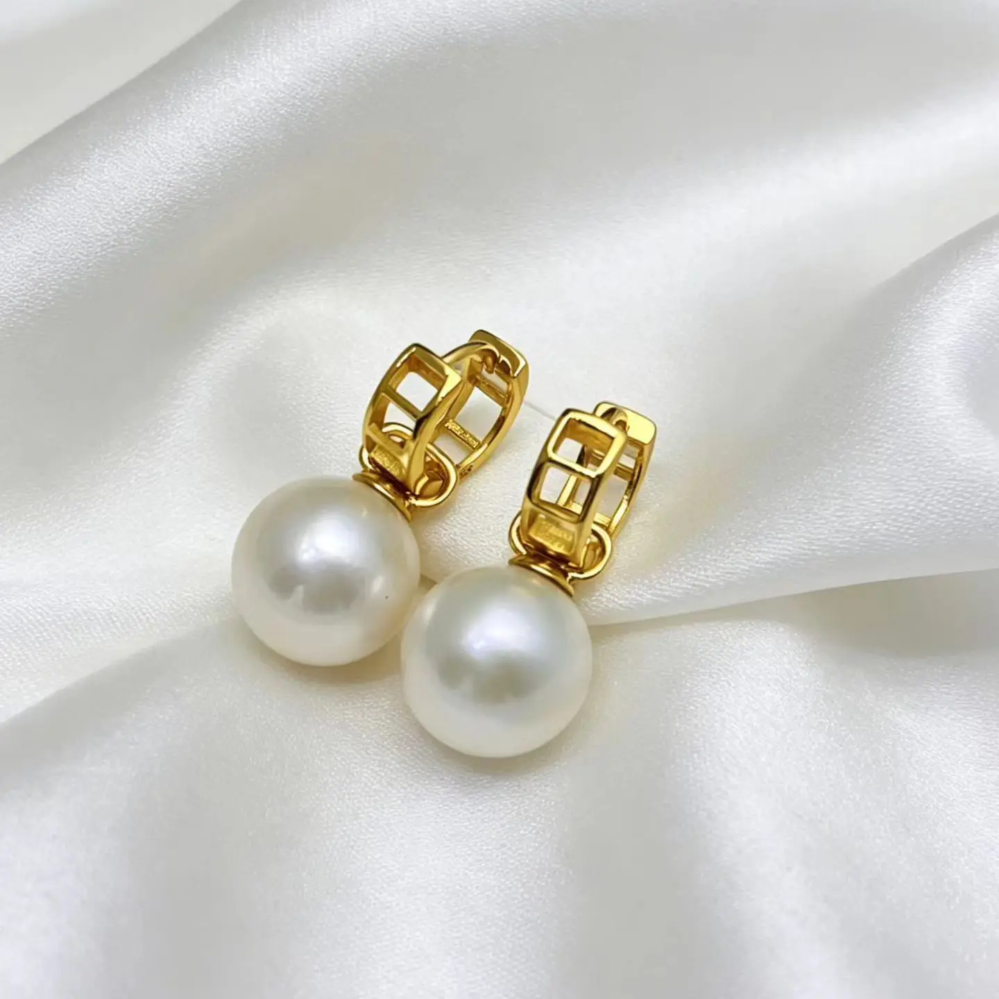 Wholesale S925 Sterling Silver Earrings Mount Findings Settings Base Mounting Parts Accessory for 11-12mm Pearls 5 pairs/lot
Wholesale S925 Sterling Silver Earrings Mount Findings Settings Base Mounting Parts Accessory for 11-12mm Pearls 5 pairs/lot