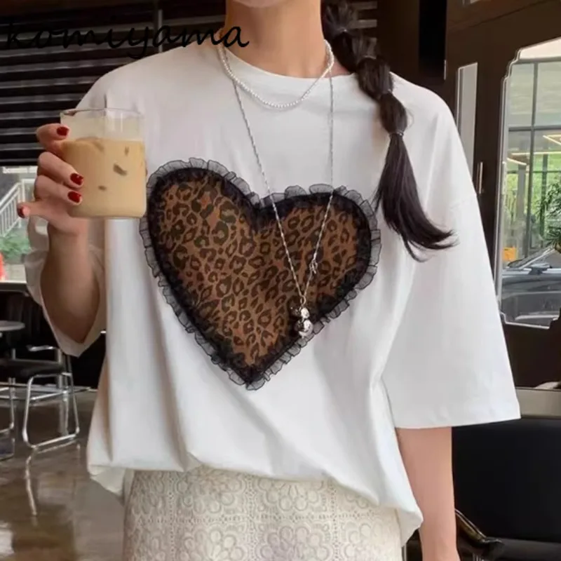 Love Leopard Print Ropa De Mujer Loose O-neck Woman Clothing Short Sleeve Clothes Korean Lace Hook Flower T Shirt Camisetas
Love Leopard Print Ropa De Mujer Loose O-neck Woman Clothing Short Sleeve Clothes Korean Lace Hook Flower T Shirt Camisetas