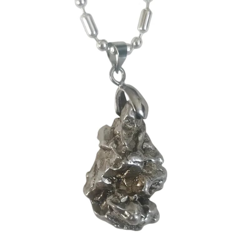 Campo Del Cielo Argentine Iron Meteorite Pendant Natural Iron Meteorite Specimen Collection Crafts
Campo Del Cielo Argentine Iron Meteorite Pendant Natural Iron Meteorite Specimen Collection Crafts