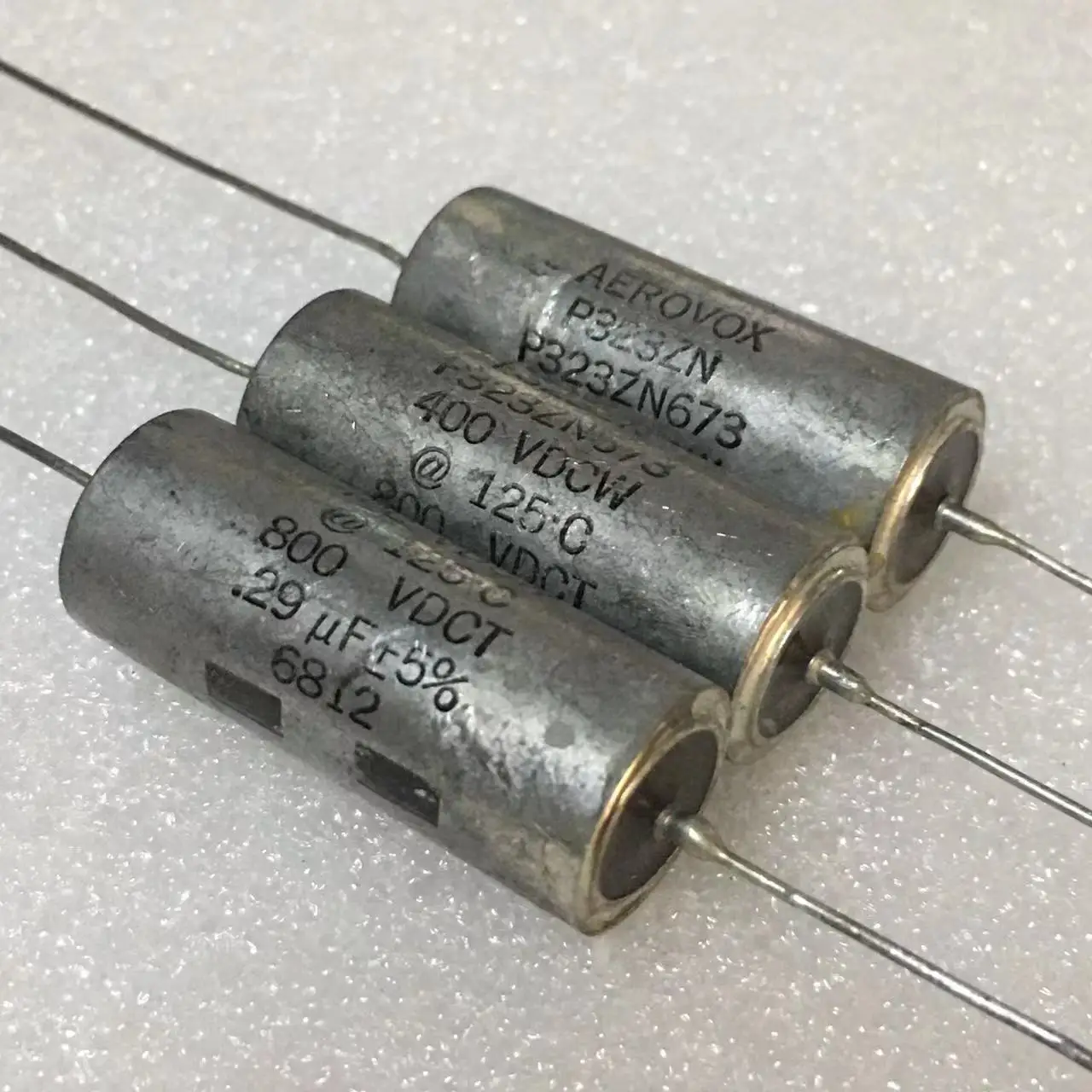 New American AEROVOX 400V/800V 0.29UF instead of 0.33UF copper shell coupling oil-immersed capacitor
New American AEROVOX 400V/800V 0.29UF instead of 0.33UF copper shell coupling oil-immersed capacitor