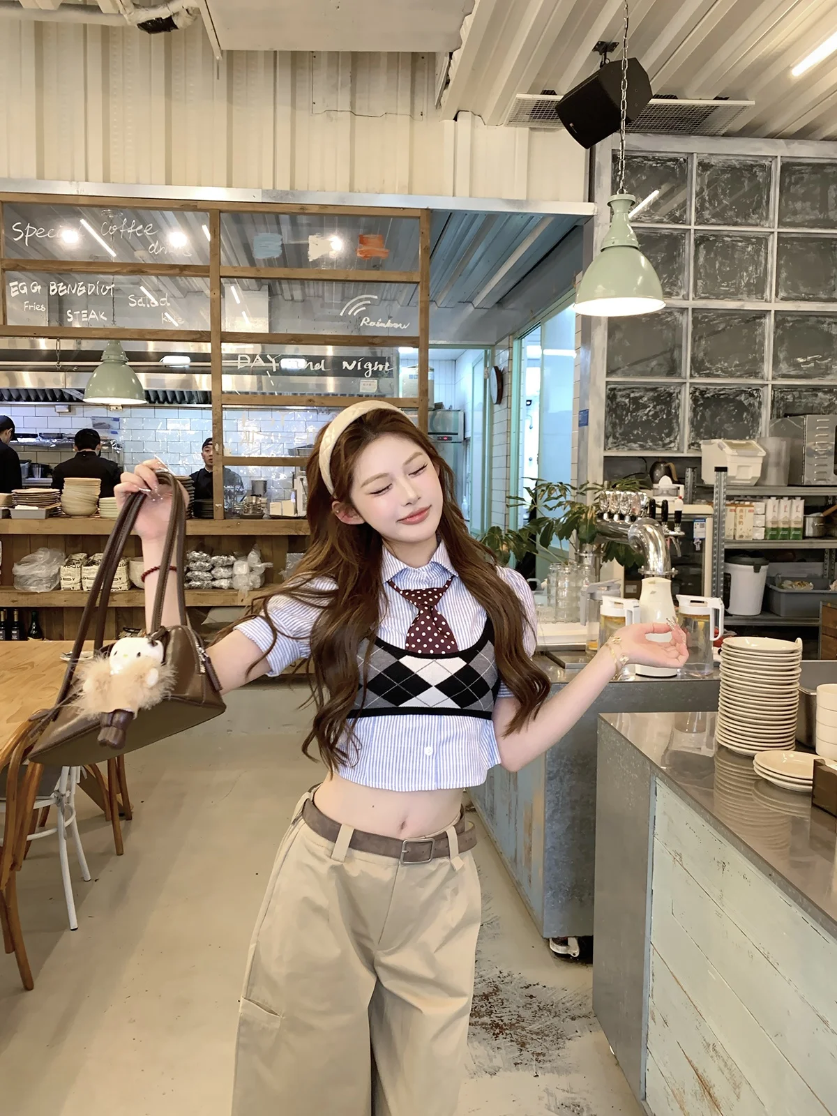 Mochi Design Sensation Striped Shirt Short Sleeve Women's High Waist Wide Leg Pants Set Summer Fashion Ensemble for Women
Mochi Design Sensation Striped Shirt Short Sleeve Women's High Waist Wide Leg Pants Set Summer Fashion Ensemble for Women